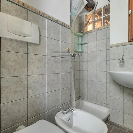 Nadine - Bilocale In Centro